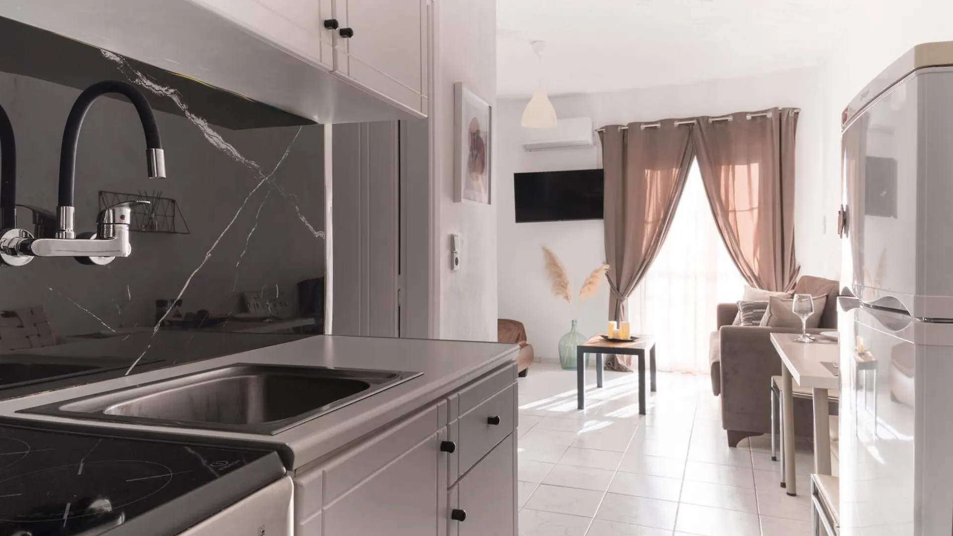 Joseph Seaside Apartment 4 Heraklion  Heraklion (Crete)
